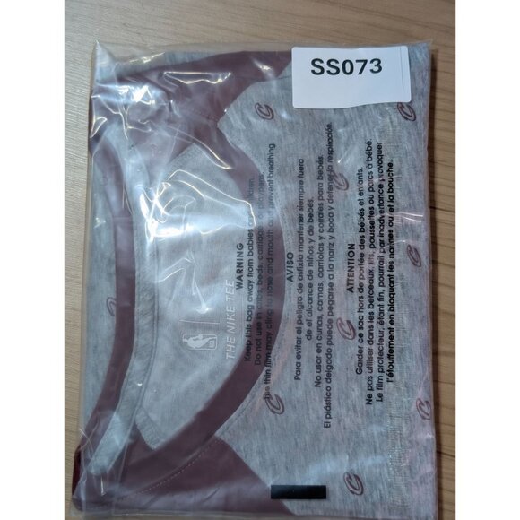 Cleveland Cavaliers NBA Nike Dri-FIT Long Sleeve Raglan Tee Womens Large T Shirt - Picture 10 of 10